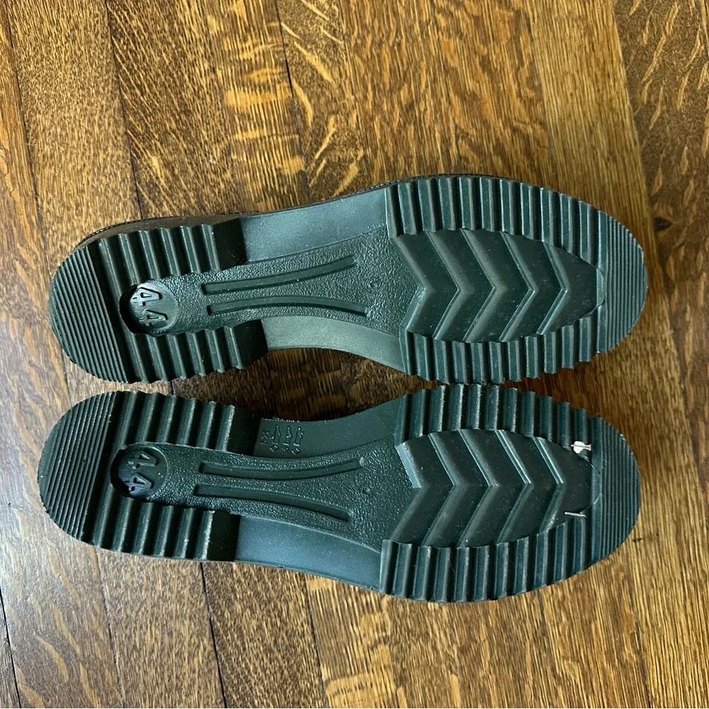 PLASTICANA FRENCH RECYCLED HEMP GARDEN CLOGS IN SEPIA
